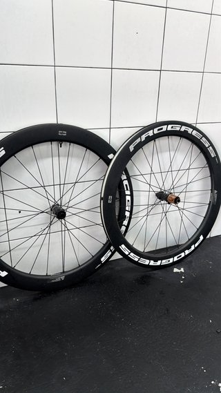 Ruedas de carbono PROGRESS