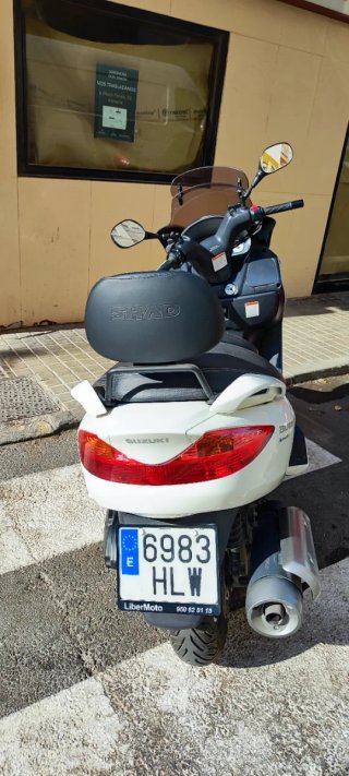 Suzuki 200 Ejecutive Scooter