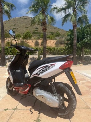Yamaha Jog R Scooter aire
