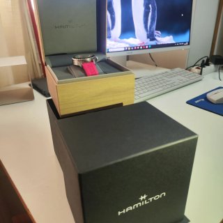 Reloj Hamilton Nuevo Negro y Rosa