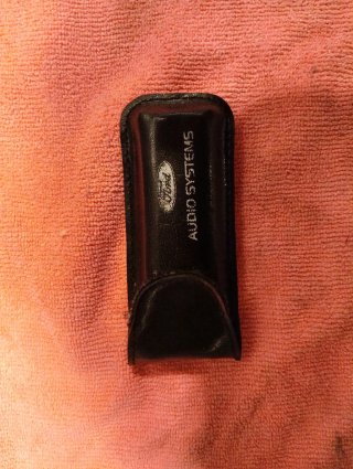 Funda y Mando Radio Ford Audio Systems