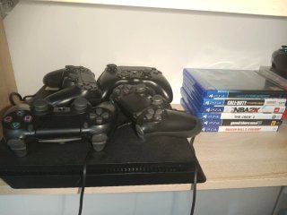 PS4 (PlayStation 4) + 6 Juegos