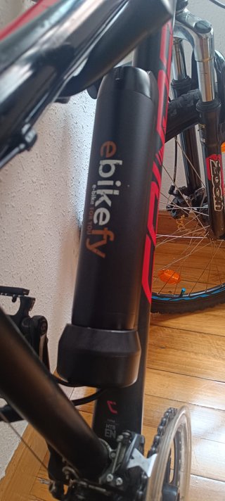 Bicicleta eléctrica CONOR + accesorios