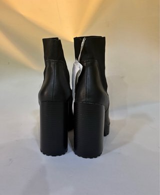 Botines negros Stradivarius talla 40