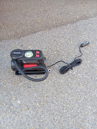 Mini compresor Ultimate Speed UMK 10 E4