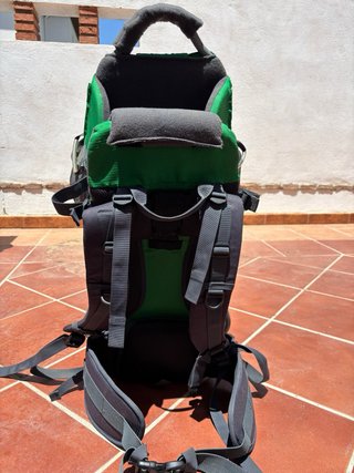 Portabebés de montaña trekking excursión