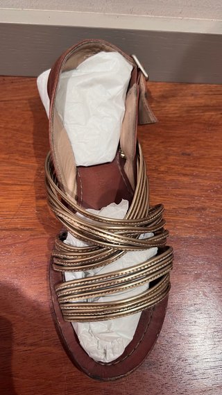 Sandalias Bimba y Lola Marrón y Dorado