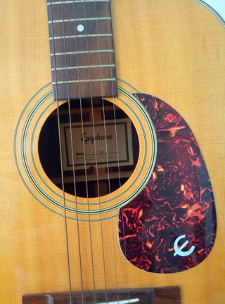 Guitarra Acústica Epiphone
