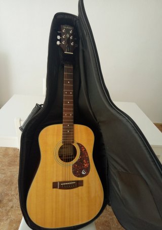 Guitarra Acústica Epiphone