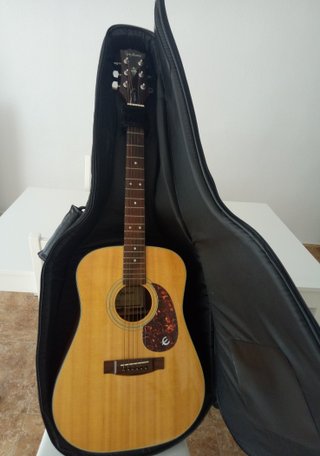 Guitarra Acústica Epiphone