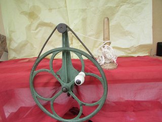 Bobinadora manual para ovillos  lino antigua hierr