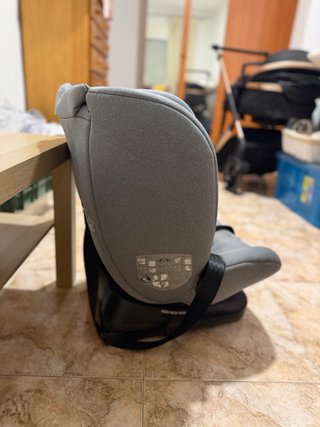 Silla de coche gris