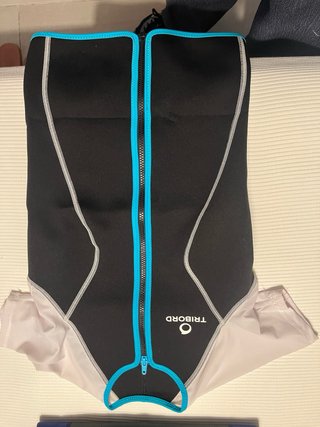 Neopreno O'Neill niño talla 14. Regalo chaquetas