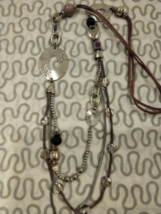 Conjunto bisutería collar y pendientes