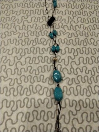 Conjunto bisutería collar y pendientes