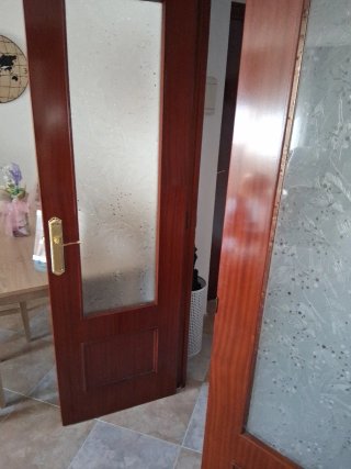 Las regalo, Puertas de paso caoba