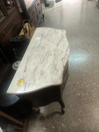 Cómoda Luis XV con Mármol