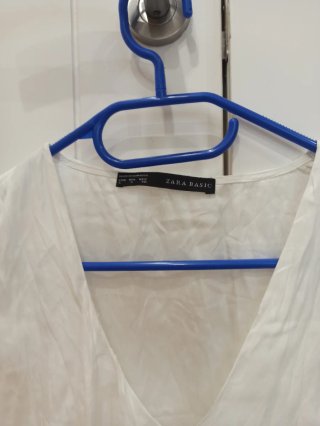 Blusa Zara satinada blanca TS