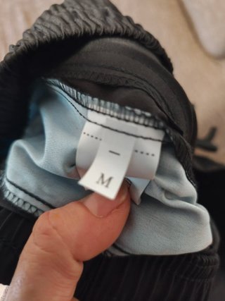 Chándal con capucha estampado