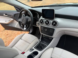 Mercedes-Benz GLA 200D 2017