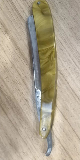 Navaja de afeitar vintage plateada y amarilla