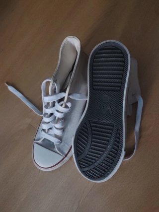 Zapatillas blancas talla 37