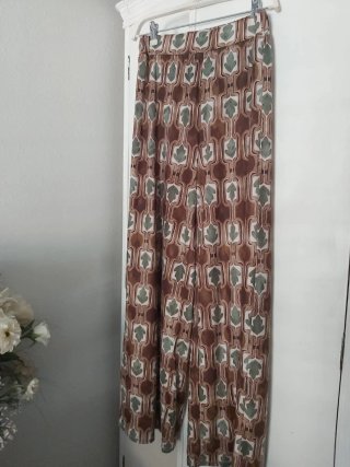 Conjunto pantalón y blusa estampado