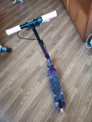 Patinete infantil rosa y morado