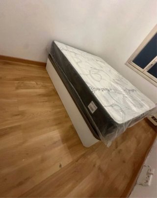 Letto a scomparsa con materassi viscoelastici