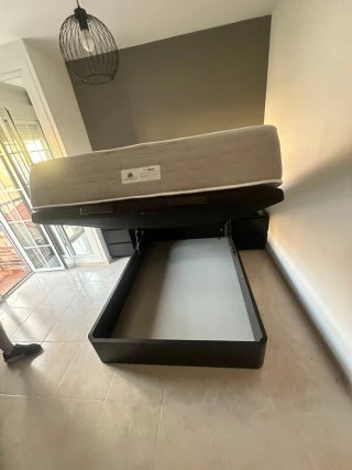 Letto a scomparsa con materassi viscoelastici