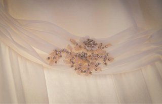 Vestido de Novia Beige y Blanco