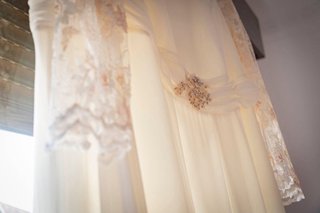 Vestido de Novia Beige y Blanco