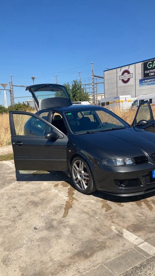 SEAT Leon cupra R