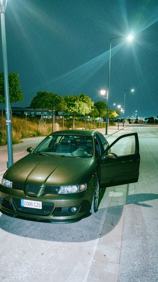 SEAT Leon cupra R