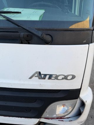 Camión rígido Mercedes  Atego 1218 2010