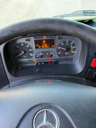 Camión rígido Mercedes  Atego 1218 2010