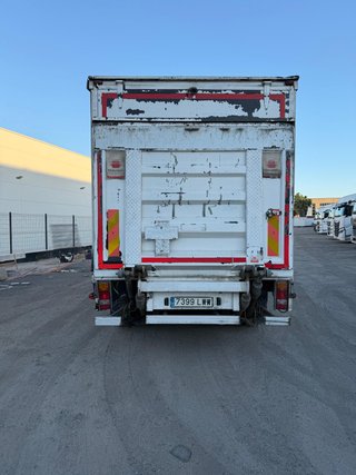Camión rígido Mercedes  Atego 1218 2010
