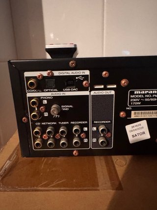 Amplificador Marantz PM7005 Hi-Fi Negro Estereo.