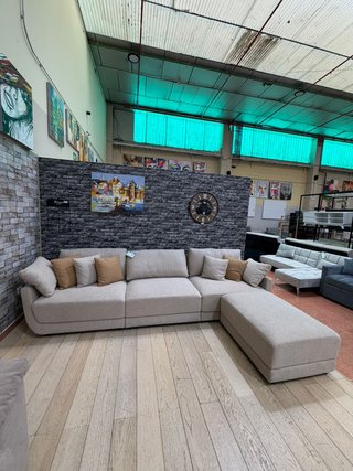 Sofa con chaise longue independiente .