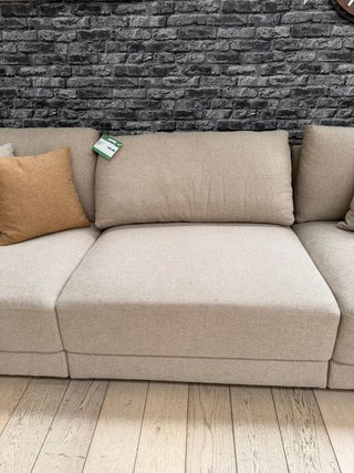 Sofa con chaise longue independiente .