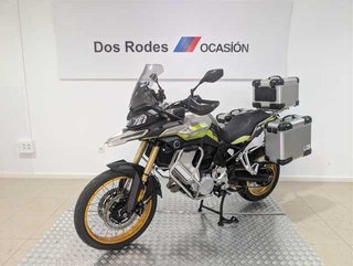 Voge 900DSX