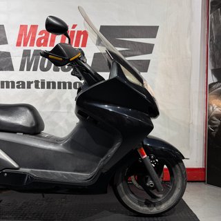 HONDA SILVER WING 600