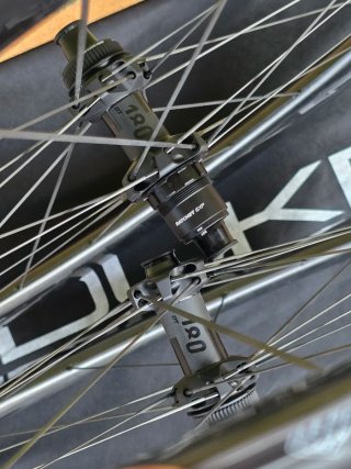 Ruote strada Duke Strada Aera 56 + Dt 180