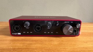 Focusrite Scarlett 4i4 3ra Gen Interfaz Audio USB