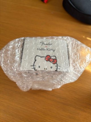 Fender Hello Kitty Fuzz Edición Limitada