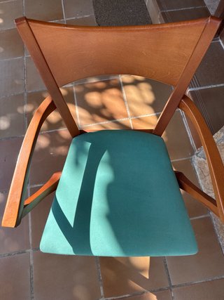 Silla de madera artesanal