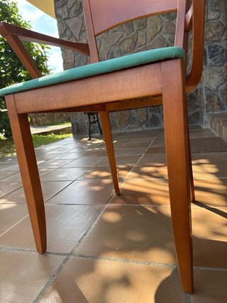 Silla de madera artesanal