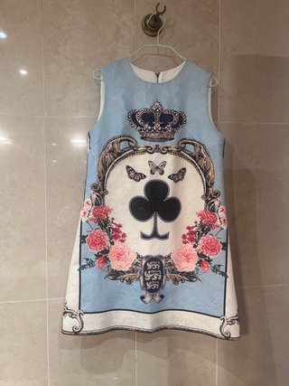 Vestido fiesta estampado corona y flores