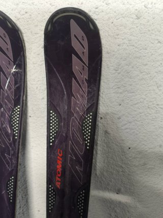 Esquís Atomic Nomad Morado