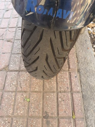 Suzuki Burgman 250 Maxi Scooter